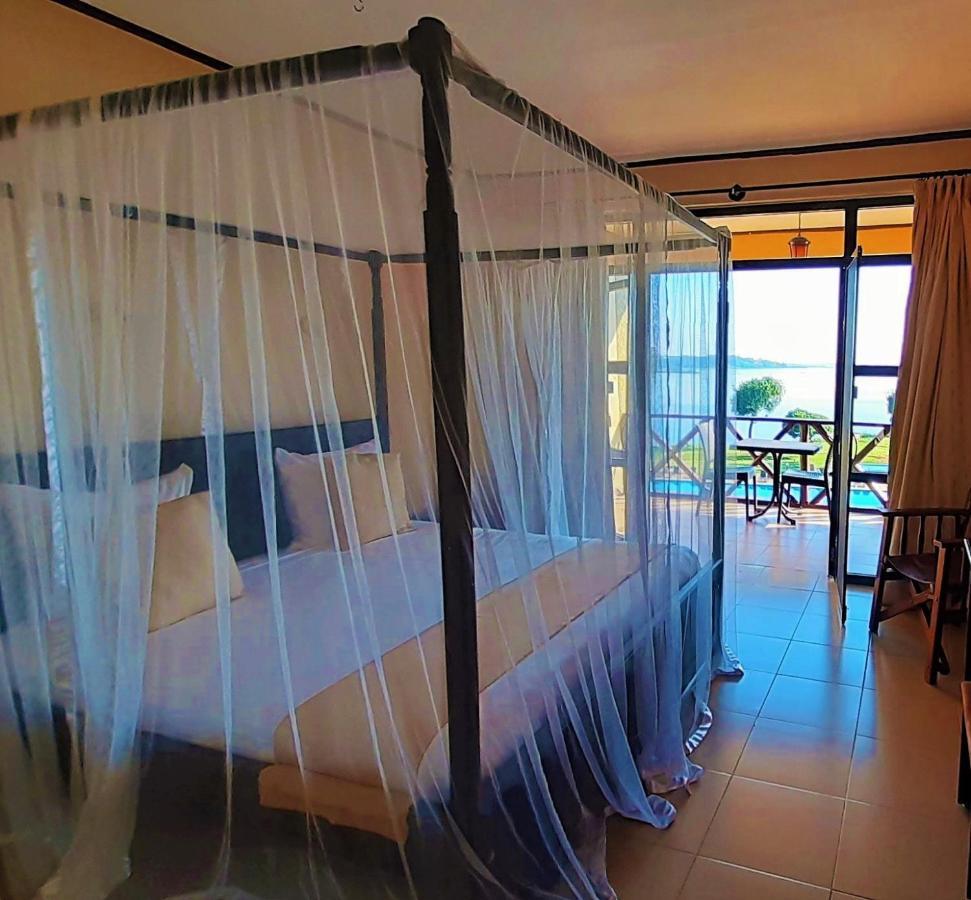 Kaazi Beach Resort Kigo 外观 照片